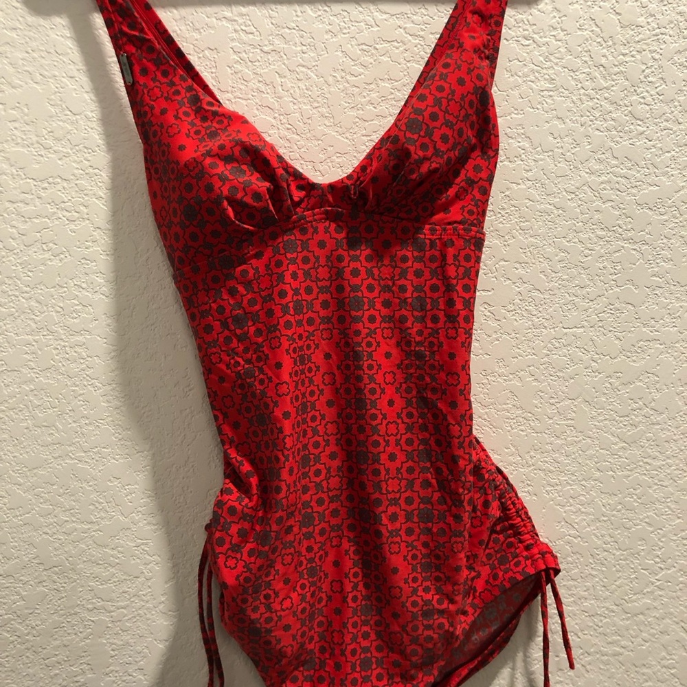 One piece bathing suit